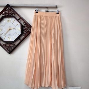 Pleated maxi skirt